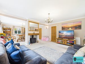 Sitting Room- click for photo gallery